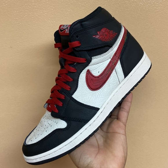 Air Jordan 1 Retro OG High Sports Illustrated “A Star Is Born” - Picture 14 of 17